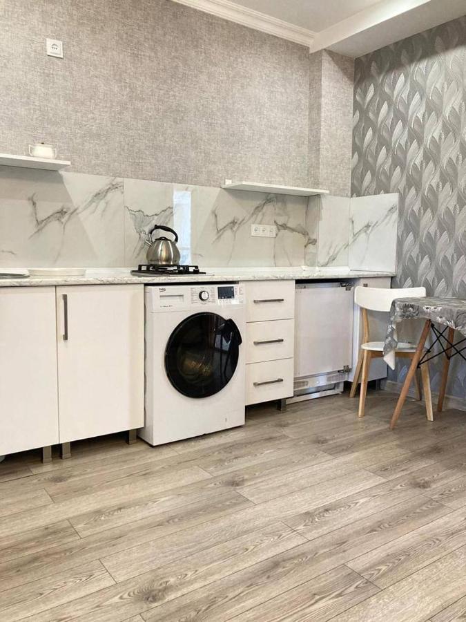 Vitali Home Pʼotʼi Esterno foto